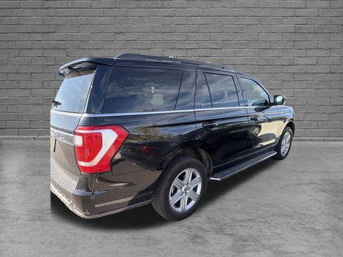 Used 2020 Ford Expedition XLT w/ Equipment Group 202A AWD/4WD image 7