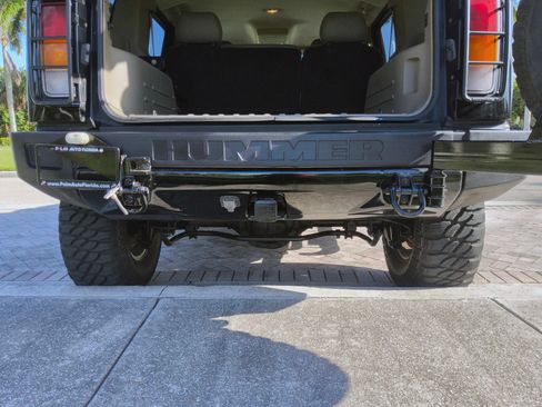 Used 2003 HUMMER H2 w/ Preferred Equipment Group AWD/4WD image 49