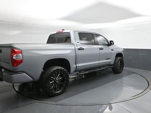 Used 2021 Toyota Tundra SR5 w/ Trail Edition image 8