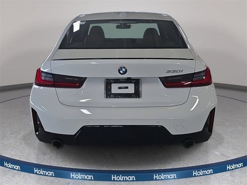 Used 2026 BMW 330i Sedan w/ M Sport Package image 5