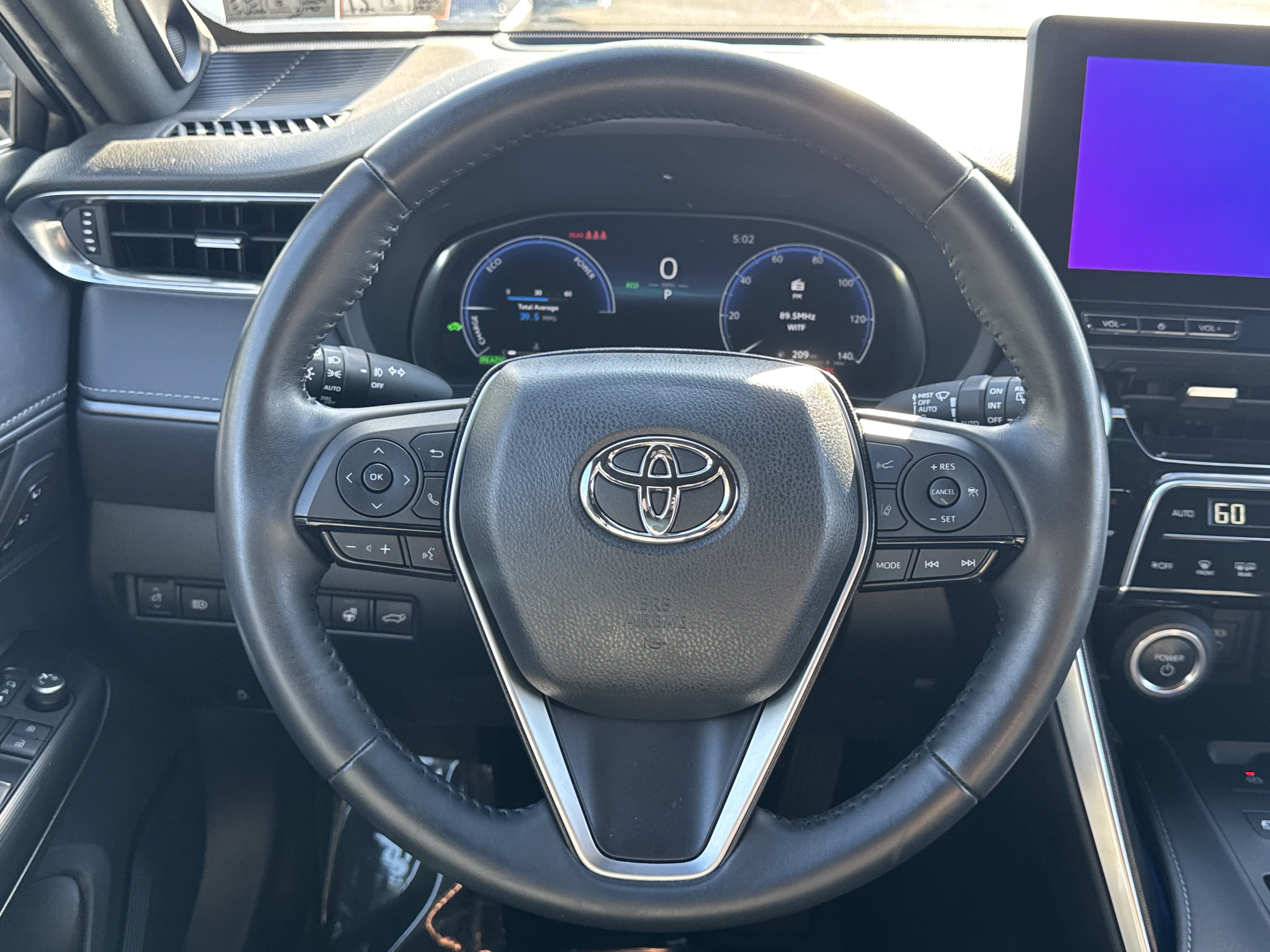 Used 2023 Toyota Venza Limited AWD/4WD image 6