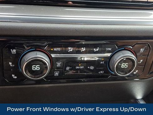 Used 2024 Chevrolet Silverado 1500 High Country w/ Technology Package image 18