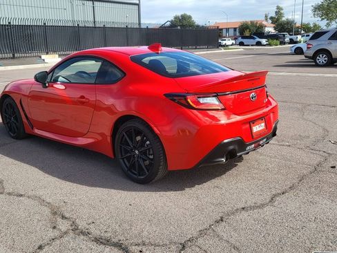 Used 2023 Toyota GR86 Premium image 6
