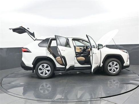 New 2025 Toyota RAV4 LE image 30