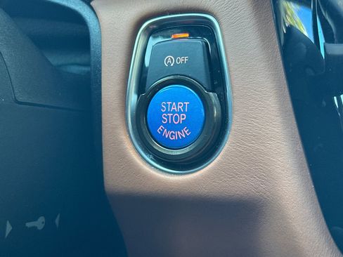 Used 2018 BMW M3 Base image 28