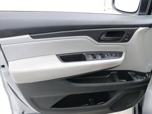 Used 2023 Honda Odyssey EX-L image 21