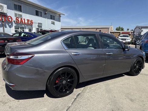 Used 2017 Honda Accord EX-L image 7