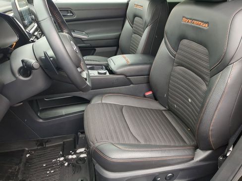 Used 2025 Nissan Pathfinder Rock Creek image 24