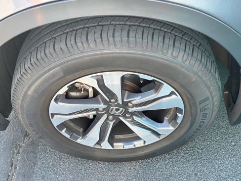 Certified 2017 Honda CR-V LX image 8