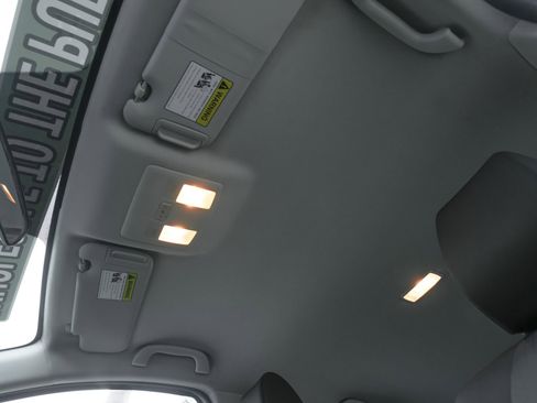 Used 2014 MAZDA MAZDA3 i Sport image 18