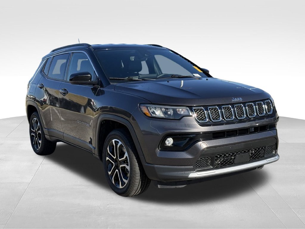 Used 2024 Jeep Compass Limited AWD/4WD image 29