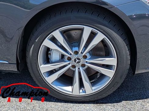 Used 2017 Mercedes-Benz S 550 Sedan image 12