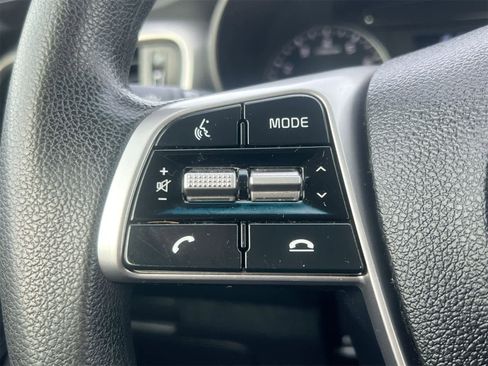 Used 2020 Kia Sorento LX image 24