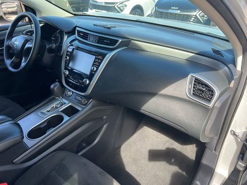 Used 2019 Nissan Murano S image 20