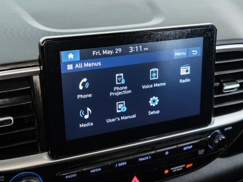 Used 2024 Hyundai Venue SEL FWD image 27