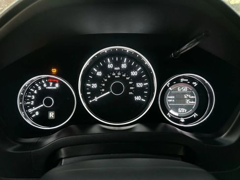 Used 2017 Honda HR-V LX image 9