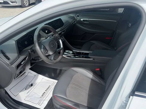 Used 2021 Hyundai Sonata SEL Plus w/ Tech Package FWD image 9