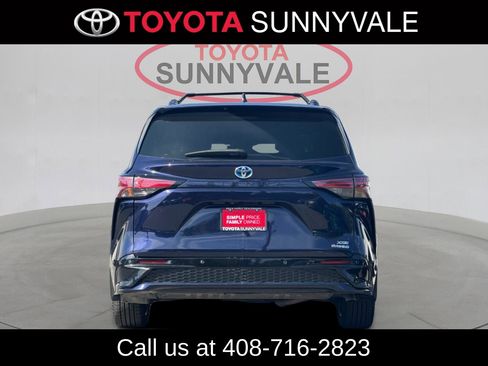 Certified 2024 Toyota Sienna XSE FWD image 9