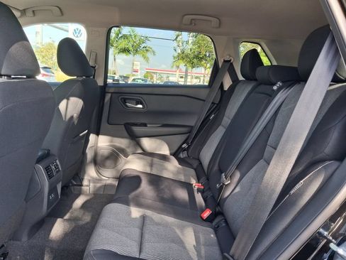 Used 2026 Nissan Rogue SV FWD image 7