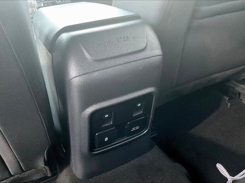 Used 2023 Ford Bronco Wildtrak image 31