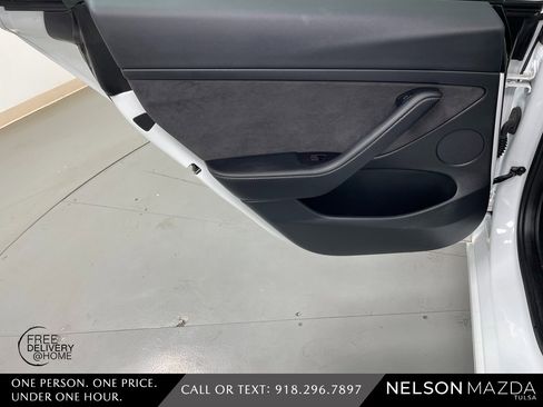 Used 2023 Tesla Model 3 Standard Range image 32