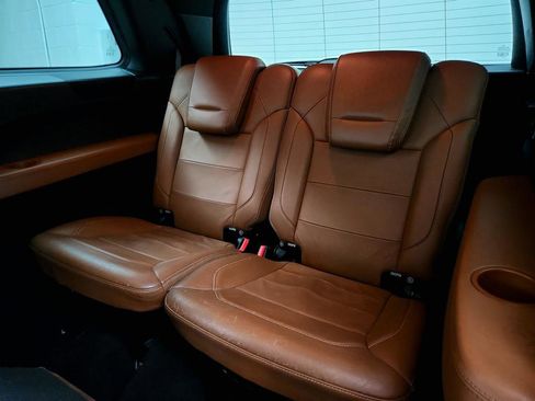 Used 2018 Mercedes-Benz GLS 450 4MATIC image 25