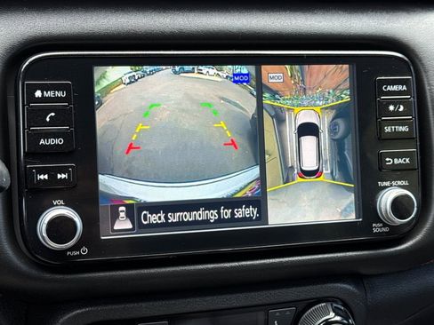 Used 2021 Nissan Kicks SR w/ SR Premium Package image 19