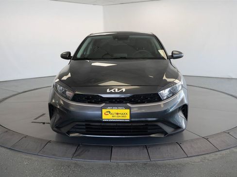 Used 2024 Kia Forte LXS FWD image 2