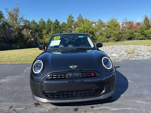 Certified 2025 MINI Cooper S image 8