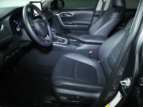 Used 2023 Toyota RAV4 XLE Premium AWD/4WD image 21