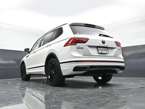 Used 2023 Volkswagen Tiguan SE R-Line AWD/4WD image 63
