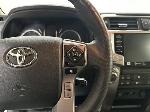 Used 2020 Toyota 4Runner Limited image 20