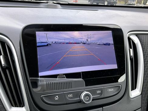 Used 2024 Chevrolet Malibu LT image 24