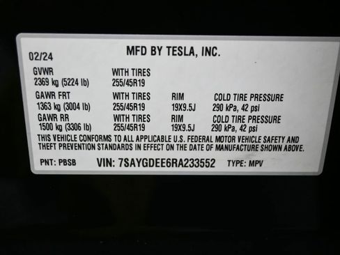 Used 2024 Tesla Model Y Long Range AWD/4WD image 8