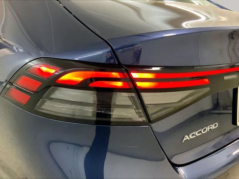 Used 2023 Honda Accord Touring image 28