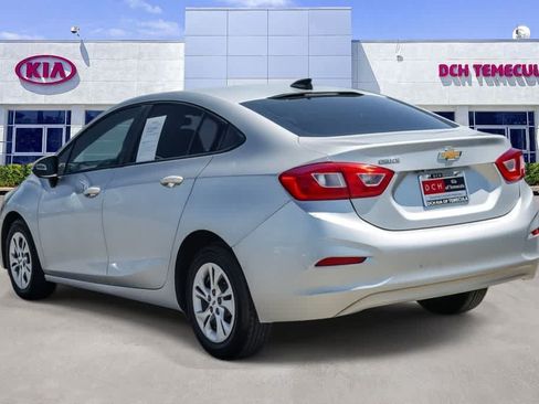 Used 2019 Chevrolet Cruze LS FWD image 6