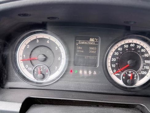 Used 2015 RAM 2500 Tradesman w/ Popular Equipment Group RWD image 21