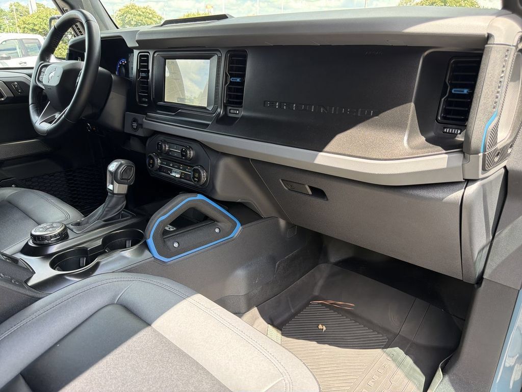 Used 2023 Ford Bronco Black Diamond w/ Sasquatch Package AWD/4WD image 28