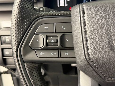 Used 2026 Toyota Tacoma SR5 AWD/4WD image 25