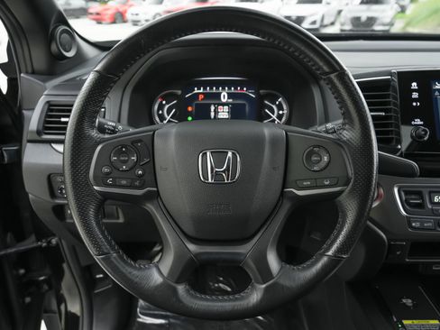 Used 2024 Honda Passport EX-L image 8