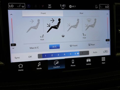 Used 2025 Chrysler Pacifica Select FWD image 50