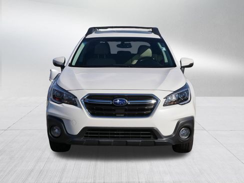 Used 2018 Subaru Outback 2.5i Limited w/ Popular Package #2 AWD/4WD image 8