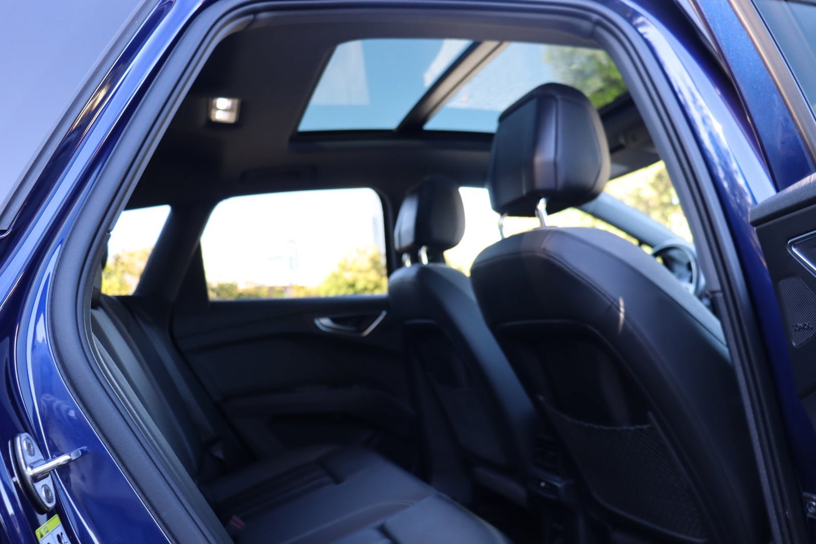 Used 2023 Audi Q4 e-tron Premium Plus w/ Premium Plus AWD/4WD image 17