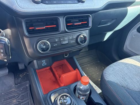 Used 2023 Ford Maverick XLT image 14