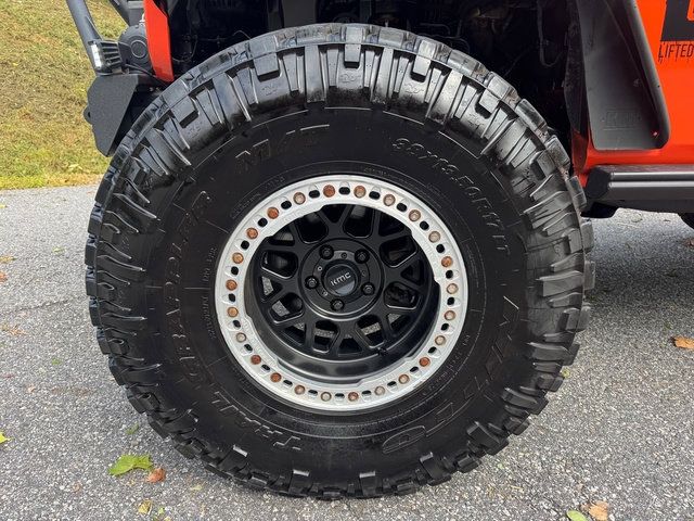 Used 2023 Jeep Wrangler Rubicon w/ Steel Bumper Group AWD/4WD image 9