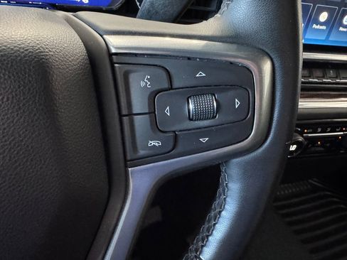 Used 2023 Chevrolet Silverado 1500 LT AWD/4WD image 15