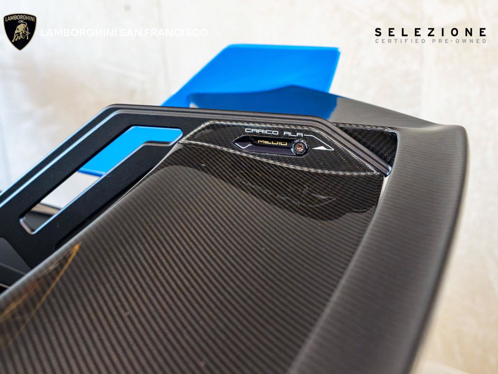 Used 2024 Lamborghini Huracan STO RWD image 38