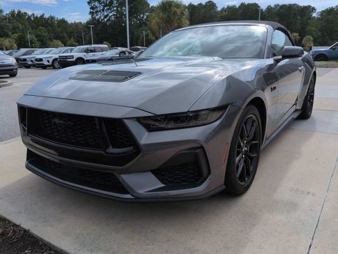 Used 2025 Ford Mustang GT Premium RWD image 8