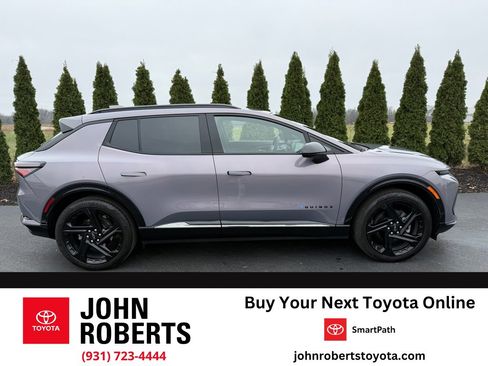 Used 2024 Chevrolet Equinox EV RS image 1