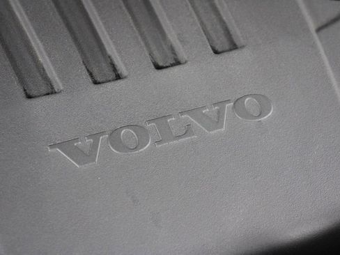 Certified 2023 Volvo XC90 B5 Core w/ Protection Package Premier image 25